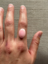 Load image into Gallery viewer, Pink Conch Shell Oval #15 Custom Ring
