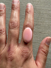 Load image into Gallery viewer, Pink Conch Shell Oval #9 Custom Ring
