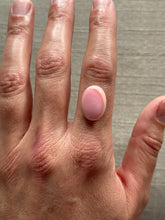 Load image into Gallery viewer, Pink Conch Shell Oval #13 Custom Ring
